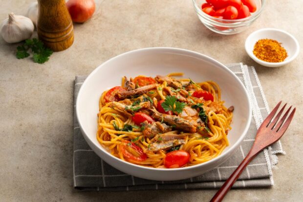 pasta con rana pescatrice e pomodorini