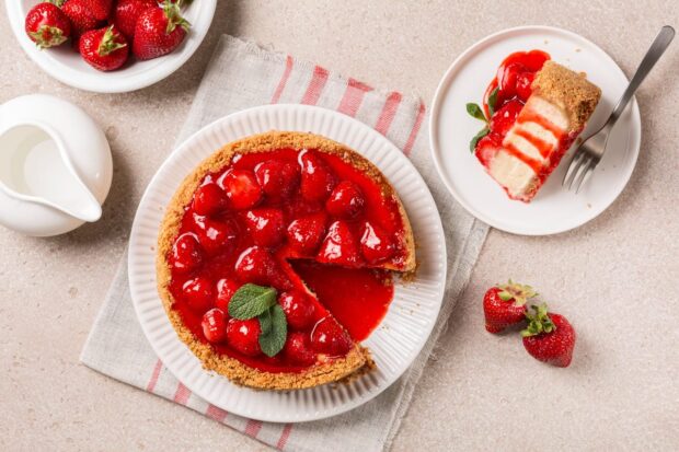 cheesecake alle fragole senza cottura