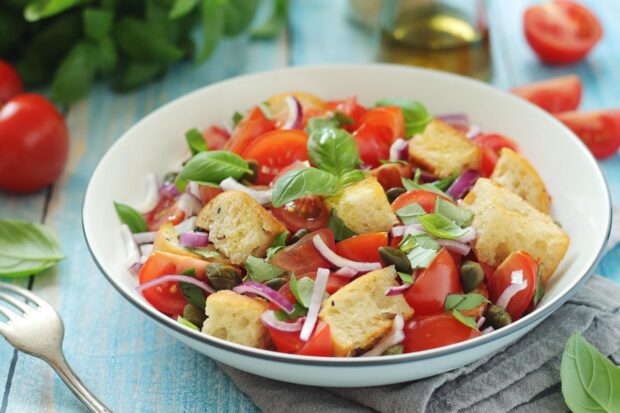 panzanella con alici fresche