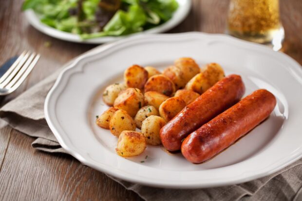 Wurstel e patate al forno