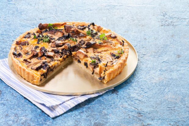 Torta salata funghi e speck